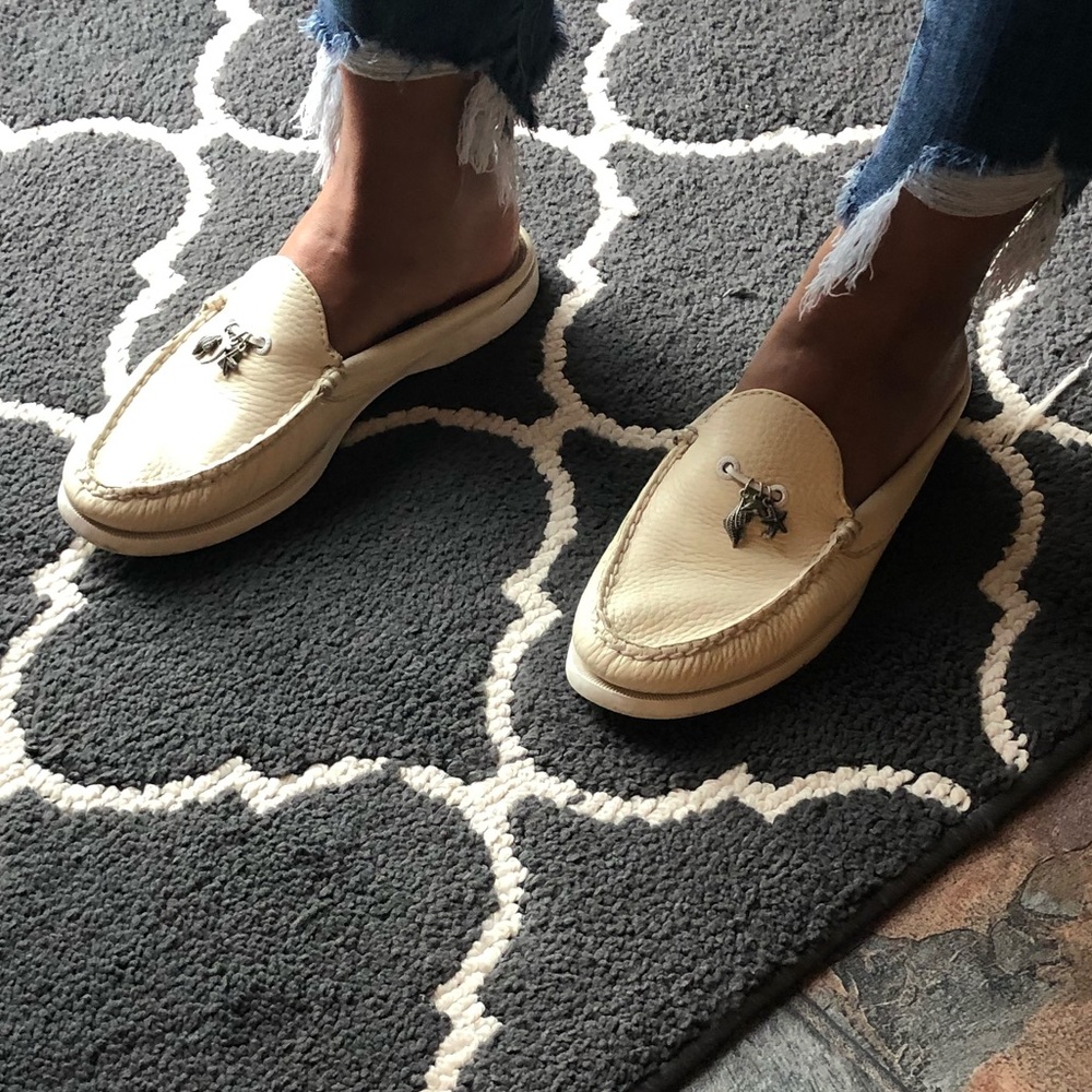 Sperry sliders